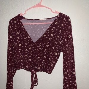 Floral crop top long sleeve